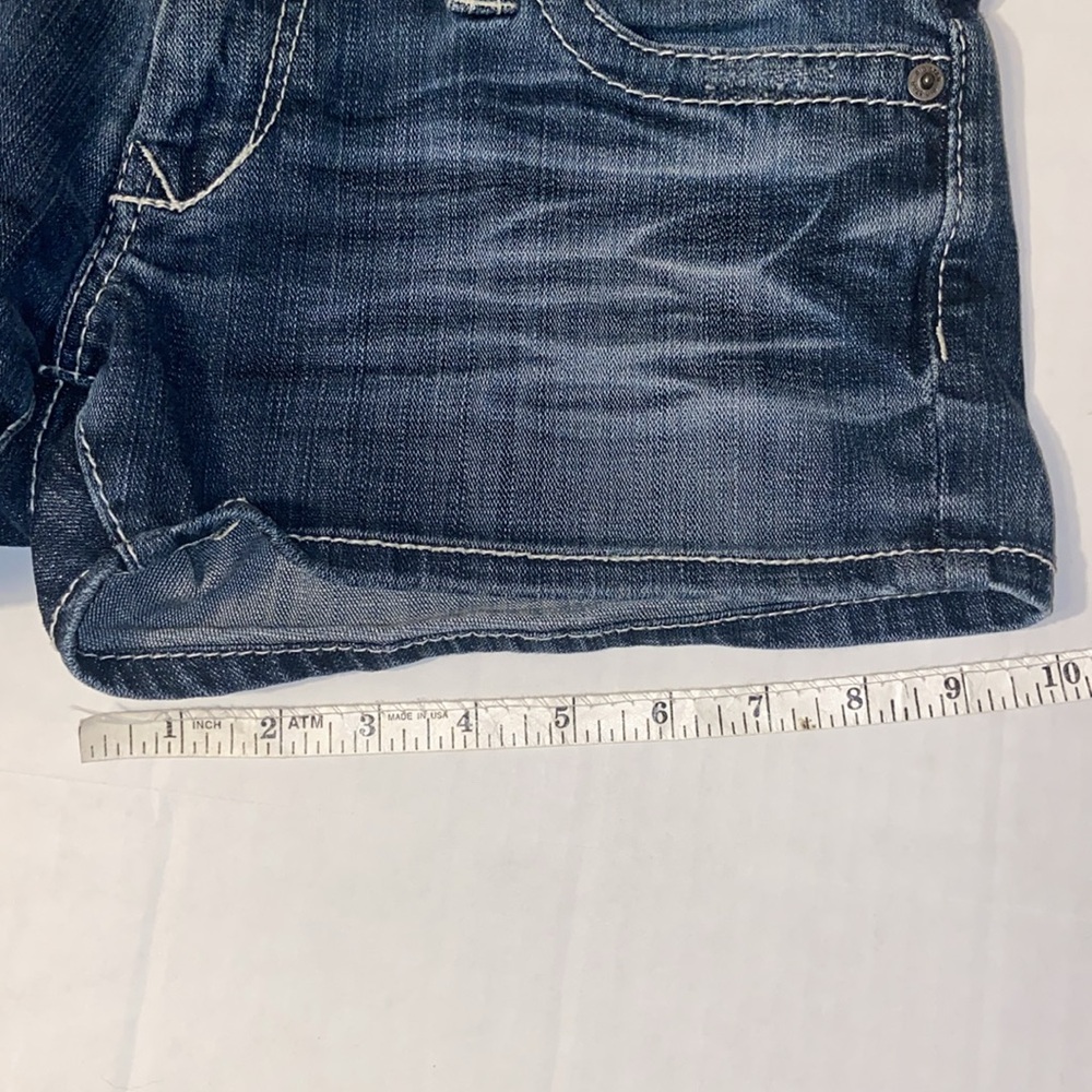 Big Star Sweet Ultra Low Rise Women’s Size 28 Blue Denim Distressed Jean Shorts - Picture 6 of 6